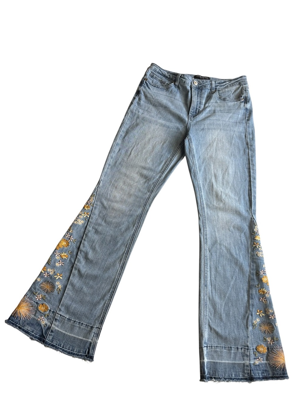 Ashley Mason Premium Floral Embroidered Flare Jeans Blue Size 11 / 30